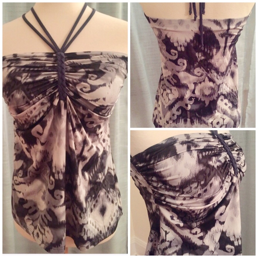 Cache Halter Top